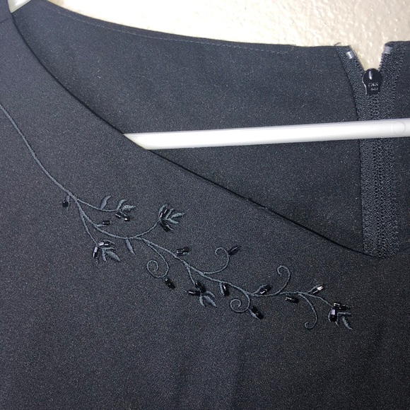 SAG HARBOR VINTAGE BLACK DRESS - Picture 6 of 6